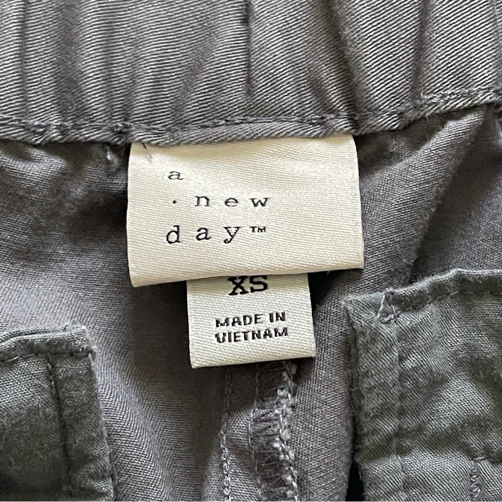 A NEW DAY High Rise Pleated Pant Bundle (2 Pair) Sz XS - Picture 15 of 15
